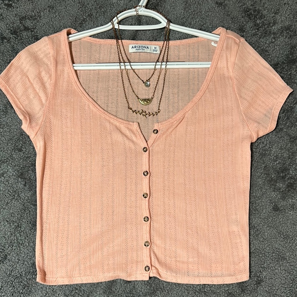 Baby pink cropped shirt